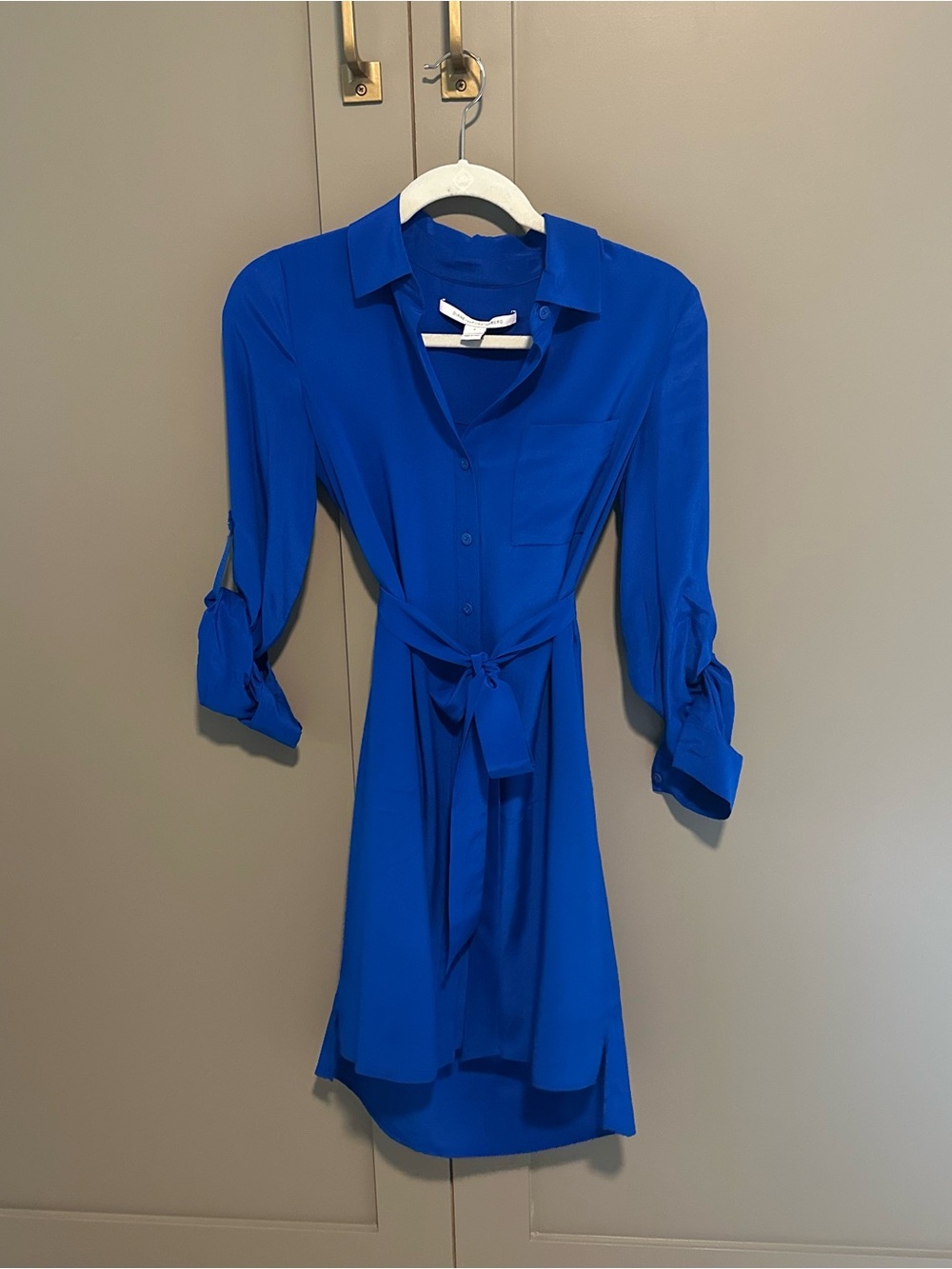 Diane Von Furstenberg 100% silk dress size 2